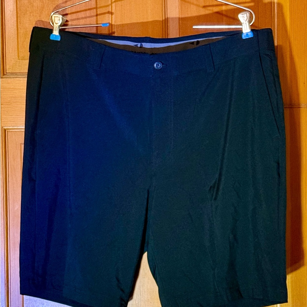 Grand Slam Men's Black Shorts Size 38 NWOT